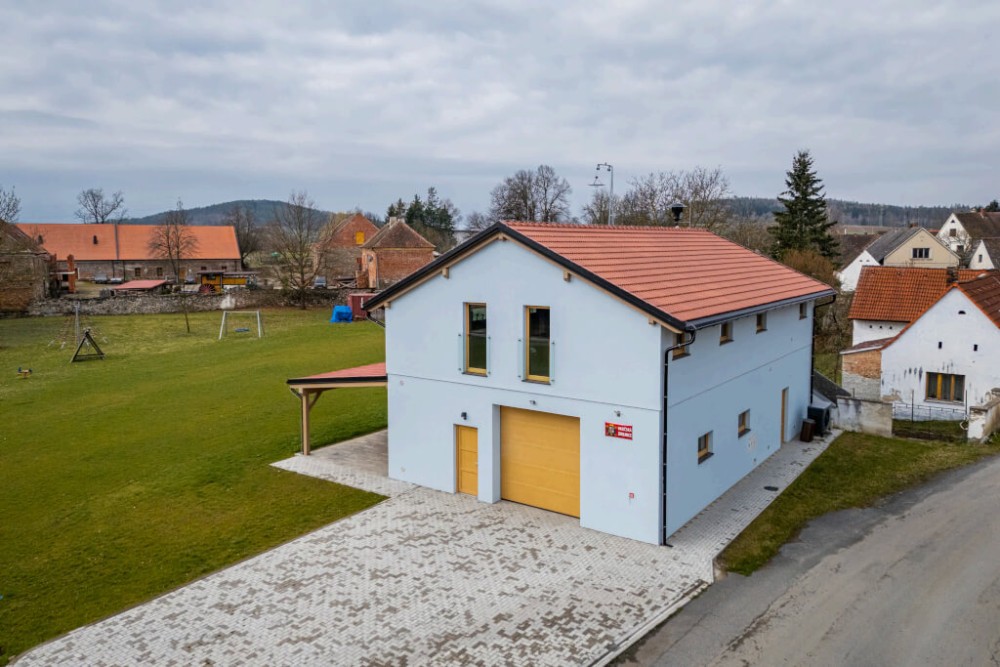 Nástavba hasičské zbrojnice v Týnci (foto 1)
