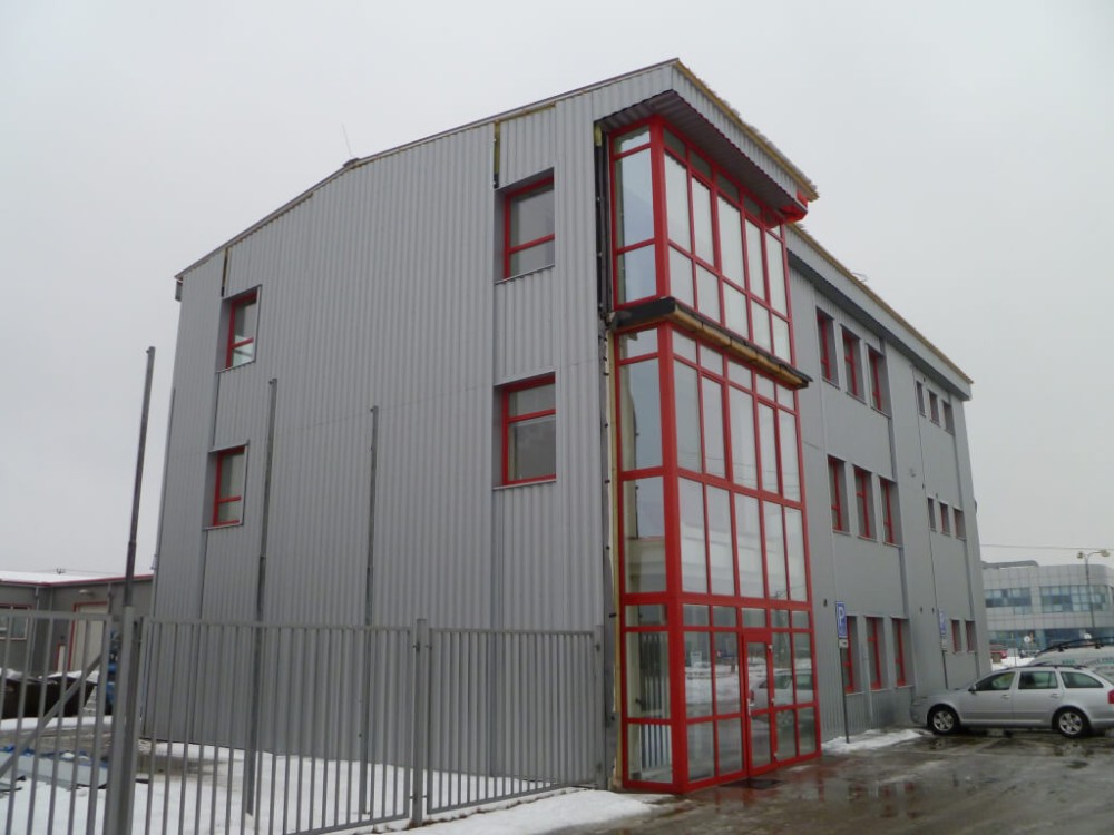 Nástavba administrativní budovy v Karviné (foto 6)