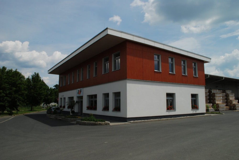Nástavba administrativní budovy v Rokycanech (foto 2)
