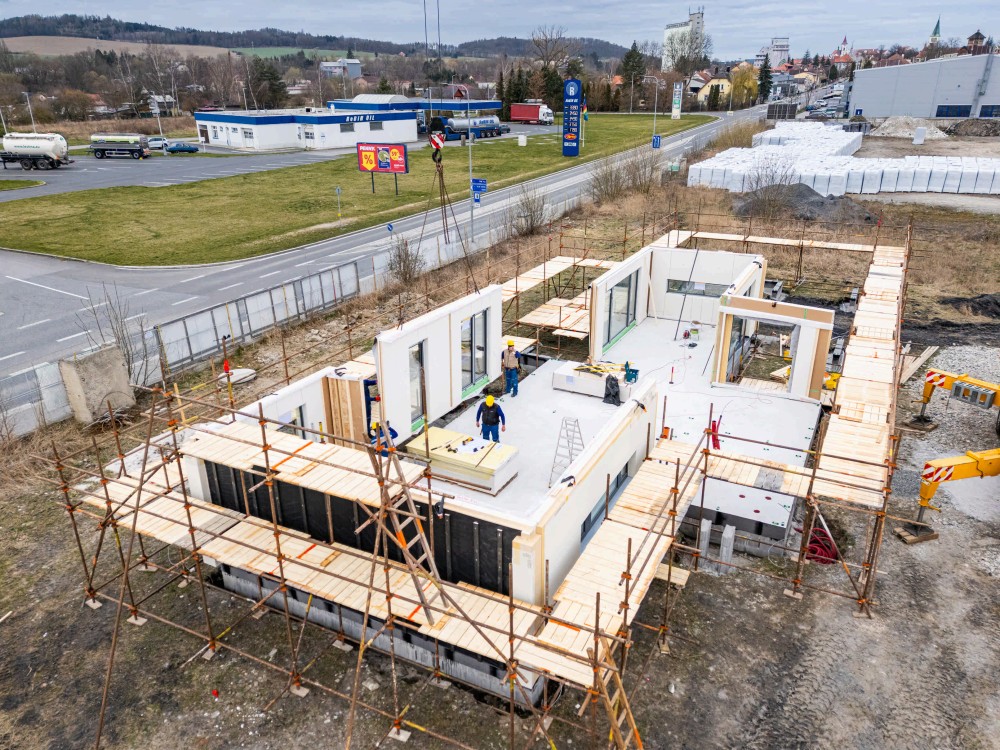 Doprava, montáž a předání domu (foto 14)