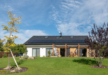 Jednoduchá a útulná dřevostavba pro 4 členy rodiny